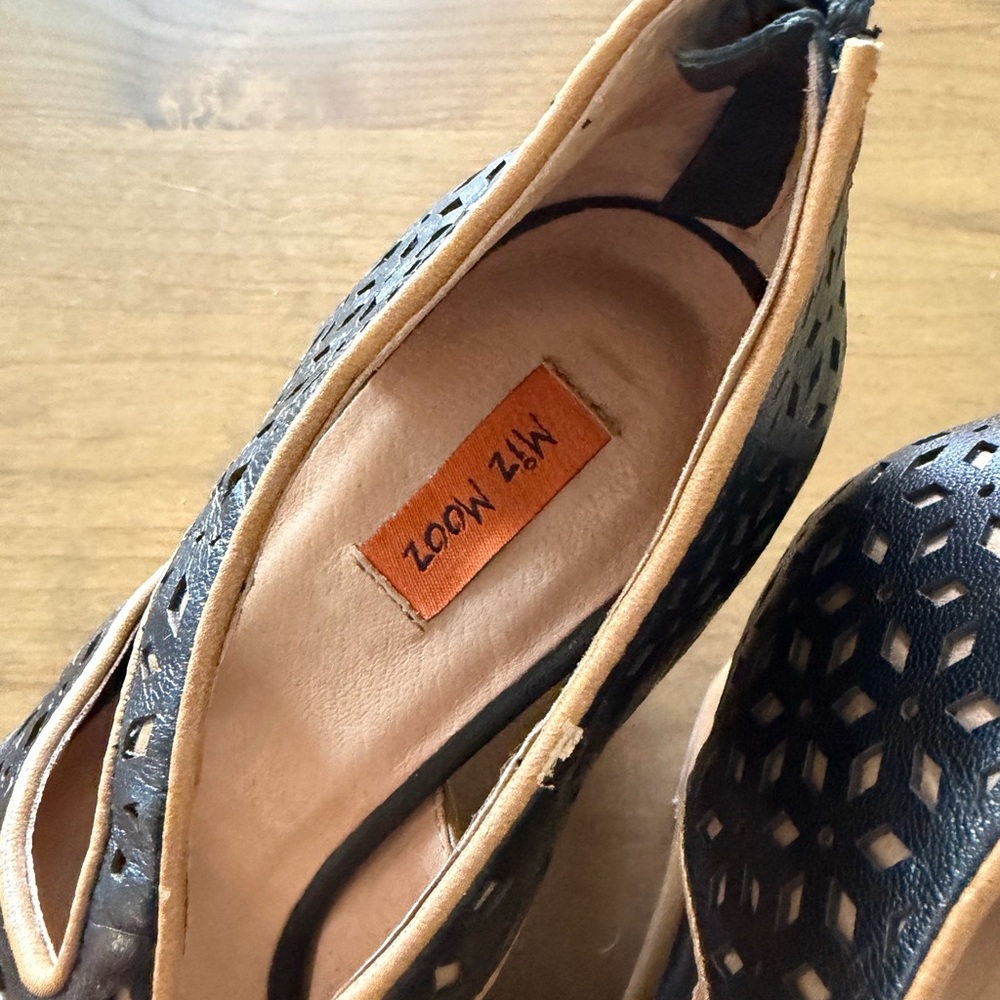 Miz Mooz “Tamryn” Cutout Wedge Sandals – Black Leather – Size 9 - Picture 3 of 11